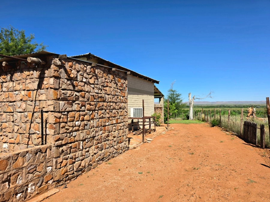 Commercial Property for Sale in Grootdrink Northern Cape